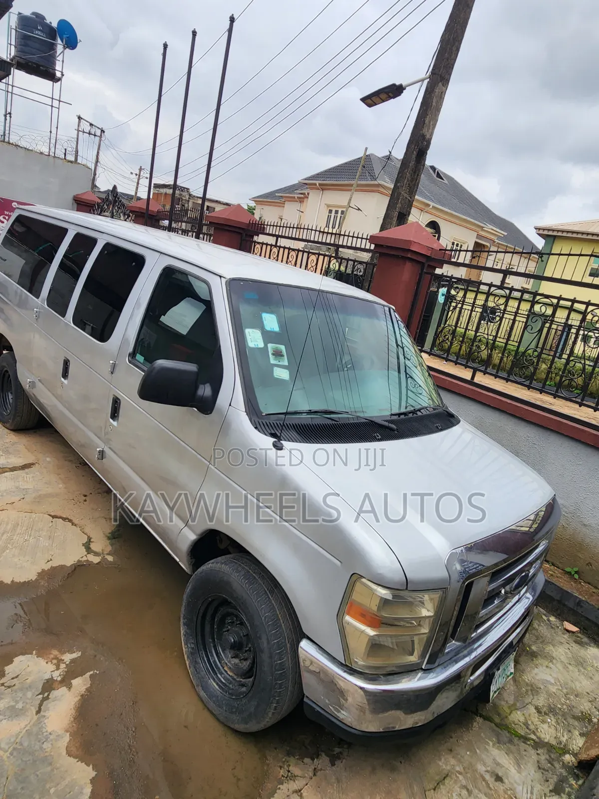 Ford E250 2008 Silver