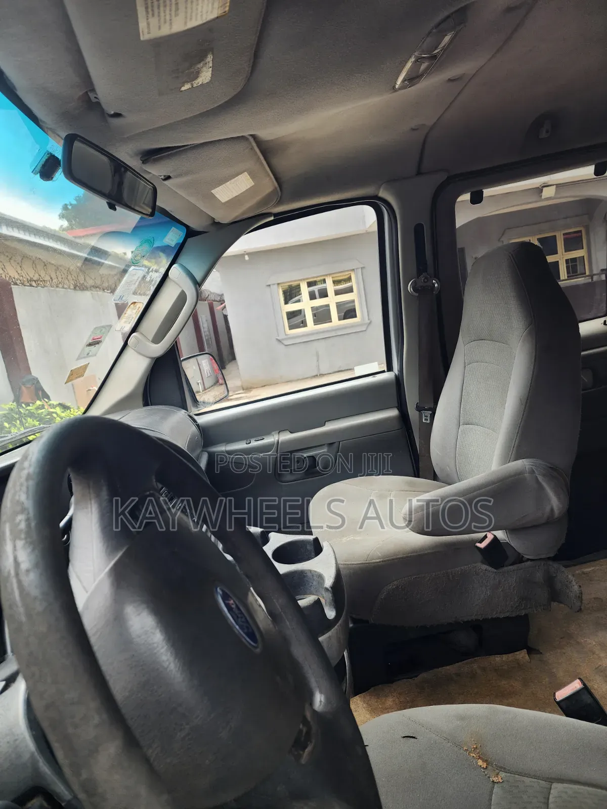Ford E250 2008 Silver