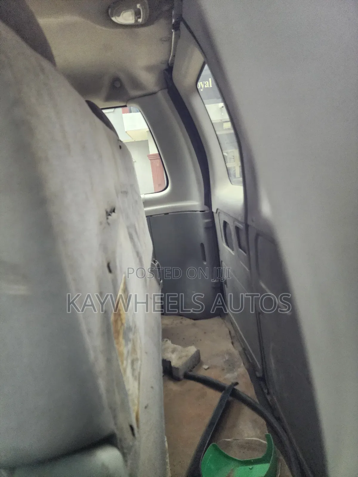 Ford E250 2008 Silver