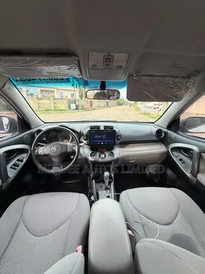 Toyota RAV4 V6 2007 White