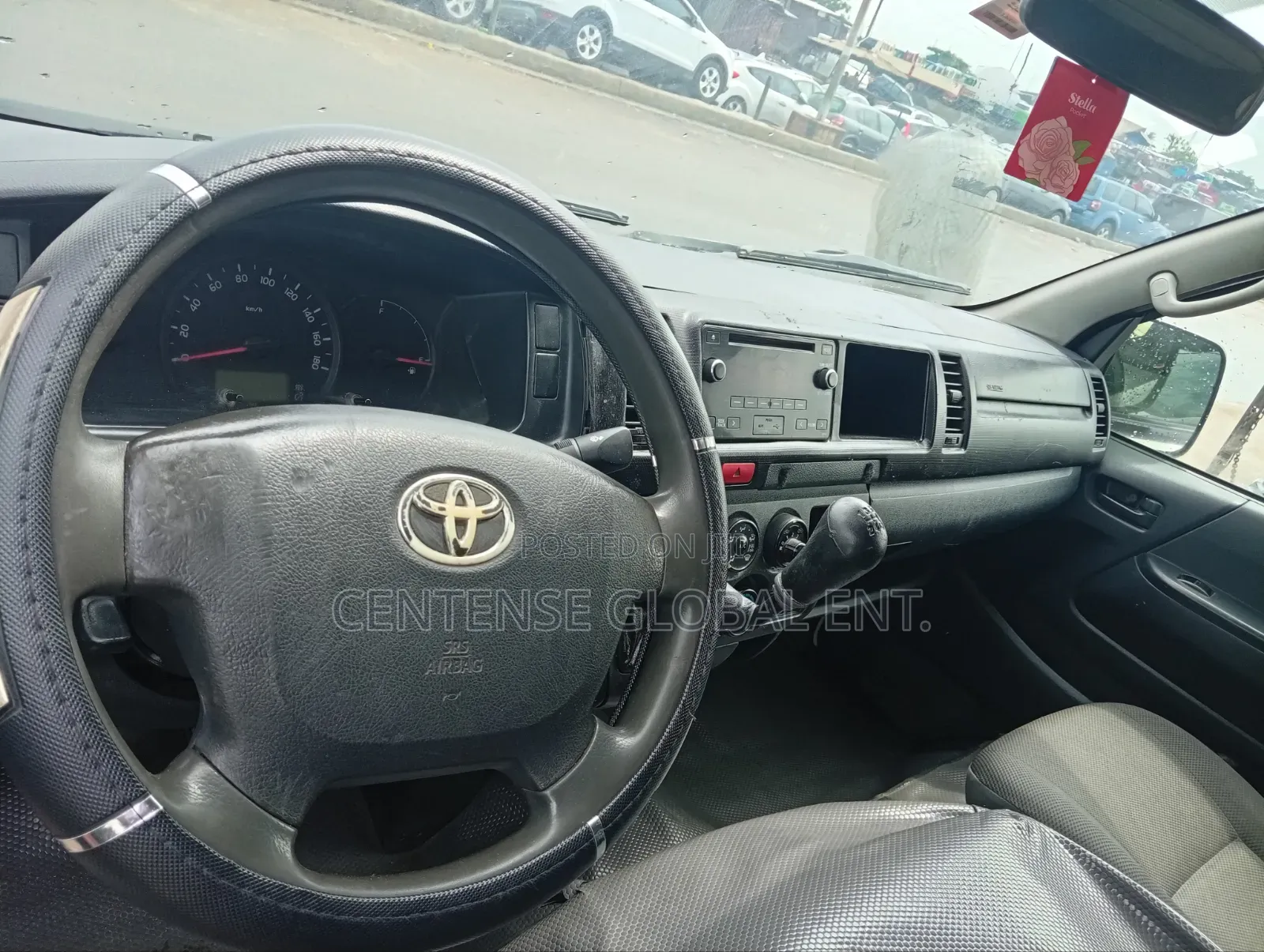 Toyota HiAce 2016 White