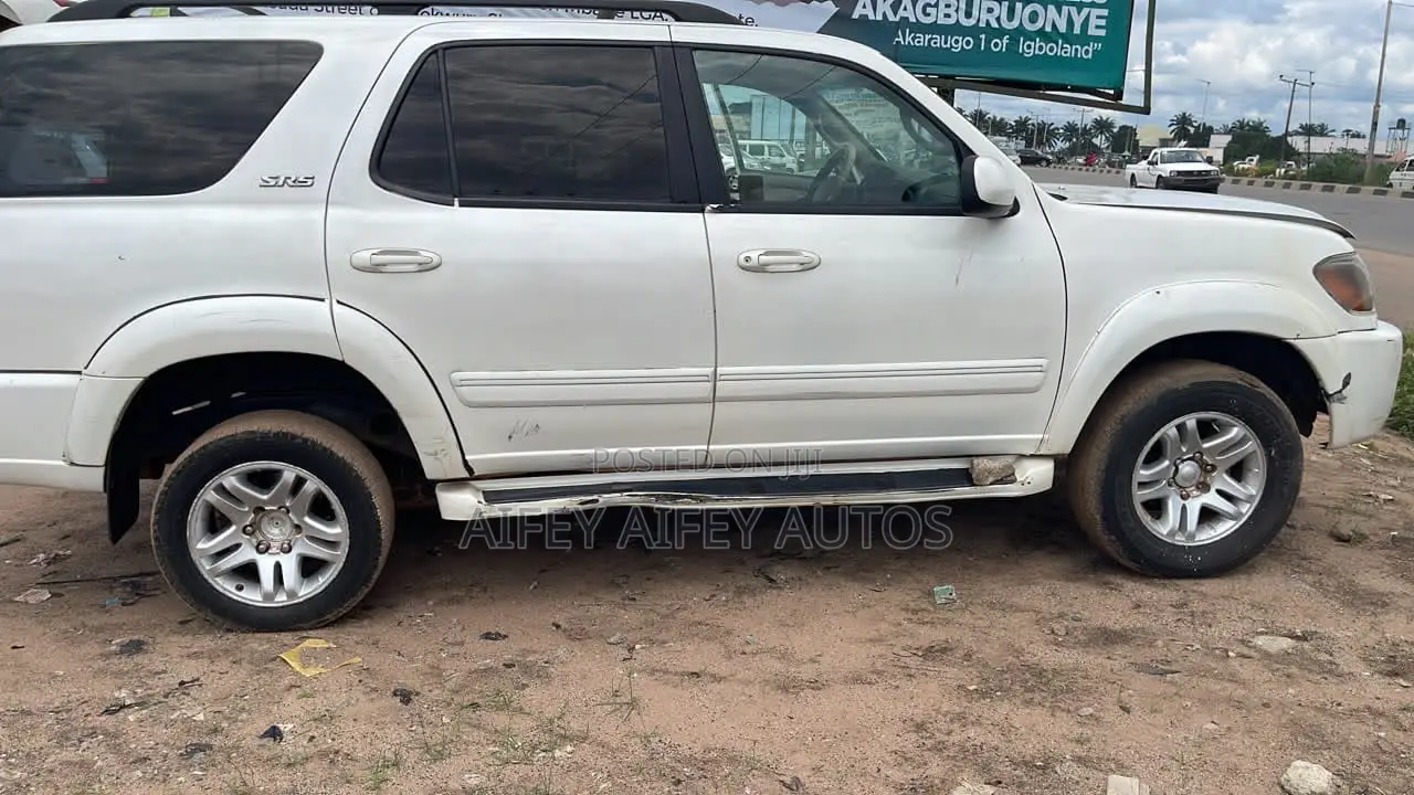 Toyota Sequoia 2006 White