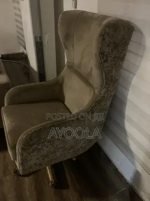 Neatly Used Single Seater Chair