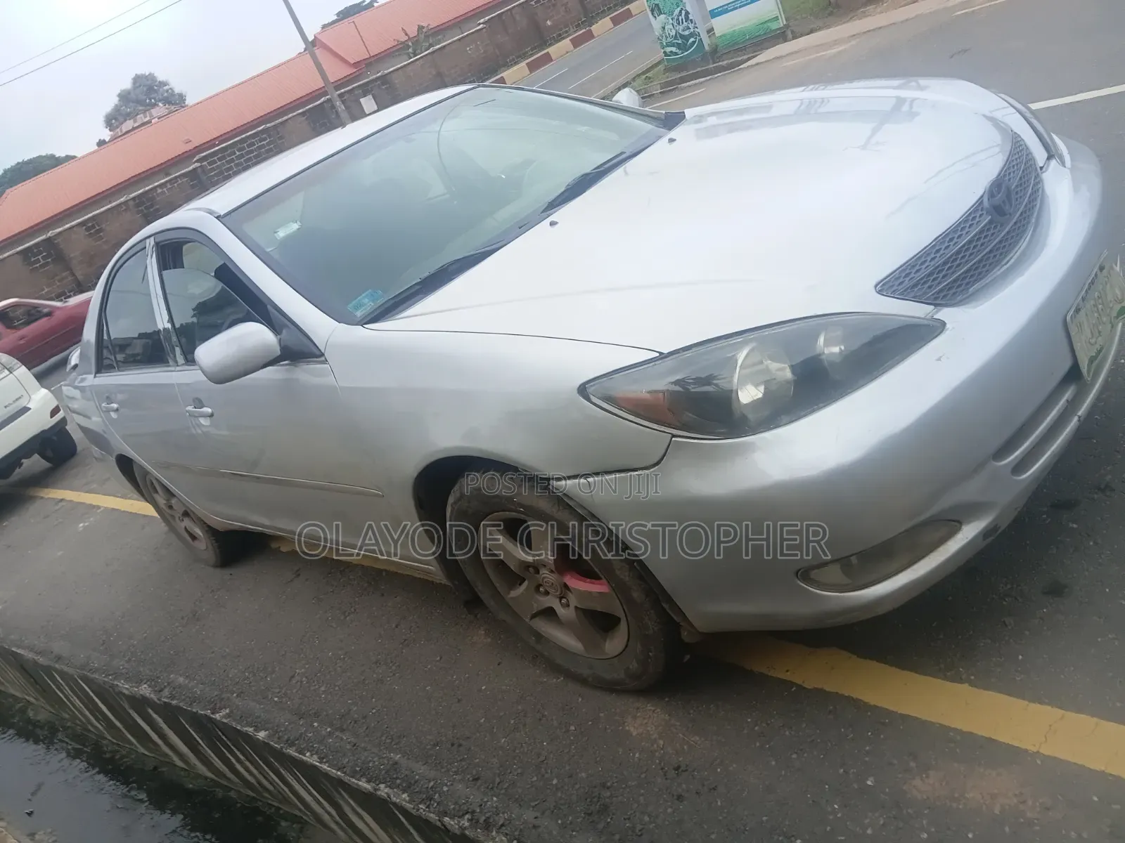 Toyota Camry LE 4dr Sedan (2.4L 4cyl 4A) 2004 Gold