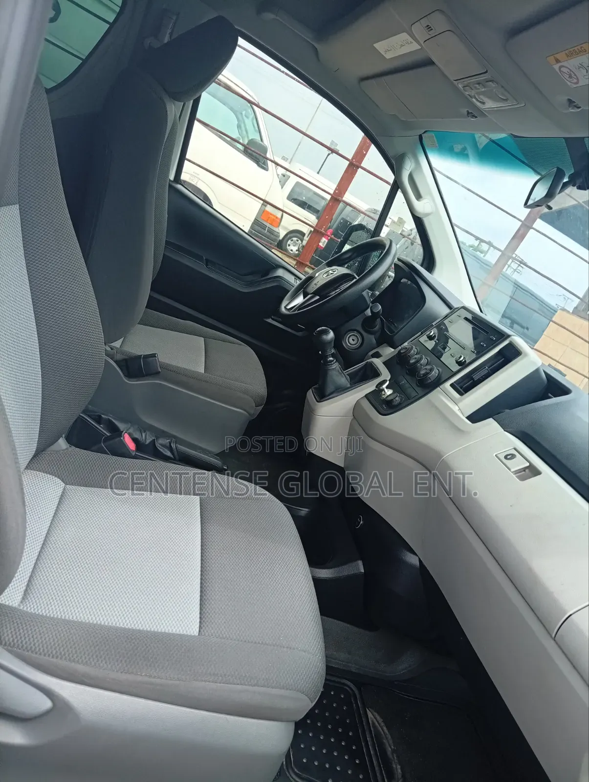 Toyota HiAce 2019 White