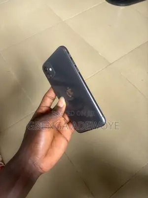 Apple iPhone 11 64 GB Black