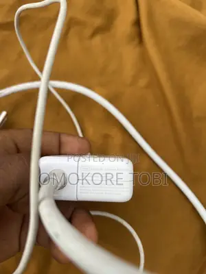Macbook Air Original 45w Charger