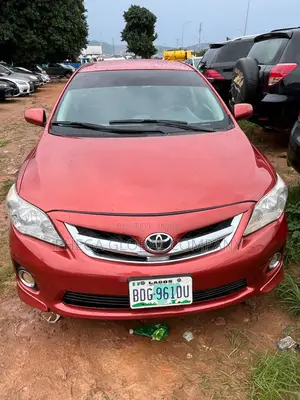 Toyota Corolla S 4dr Sedan (1.8L 4cyl 4A) 2013 Red