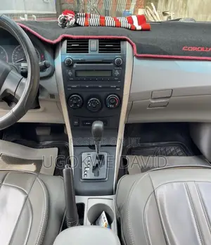 Toyota Corolla 2011 Gray