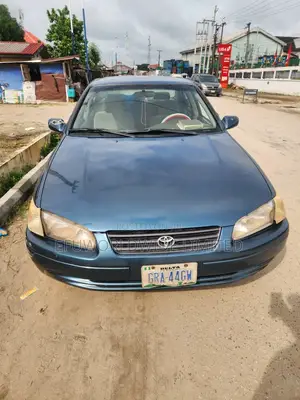 Toyota Camry LE 4dr Sedan (2.4L 4cyl 5M) 2002 Blue