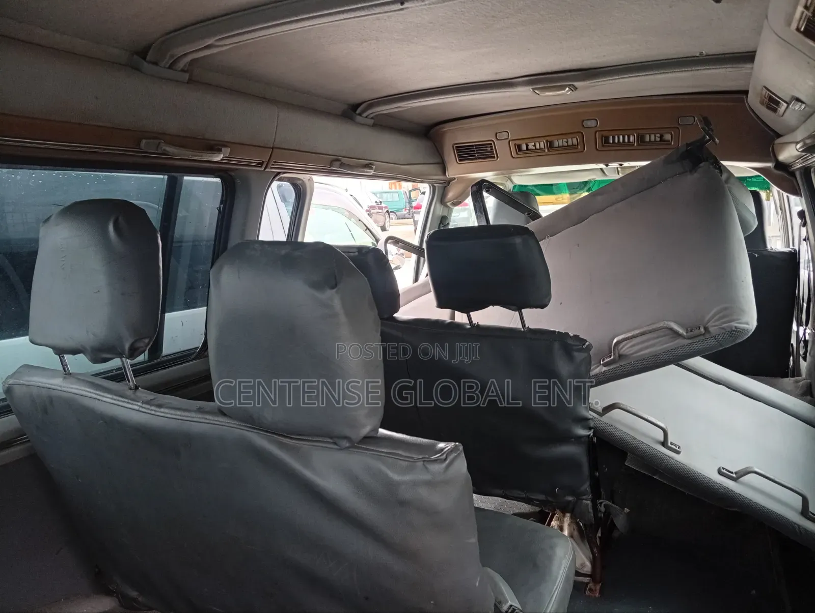 Mitsubishi L300 2005 White