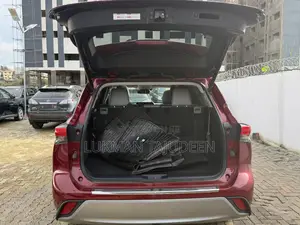 Toyota Highlander Platinum 2021 Red