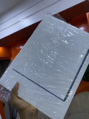 New Laptop Apple MacBook Air 2026 M5 24GB Apple M5 SSD 1T