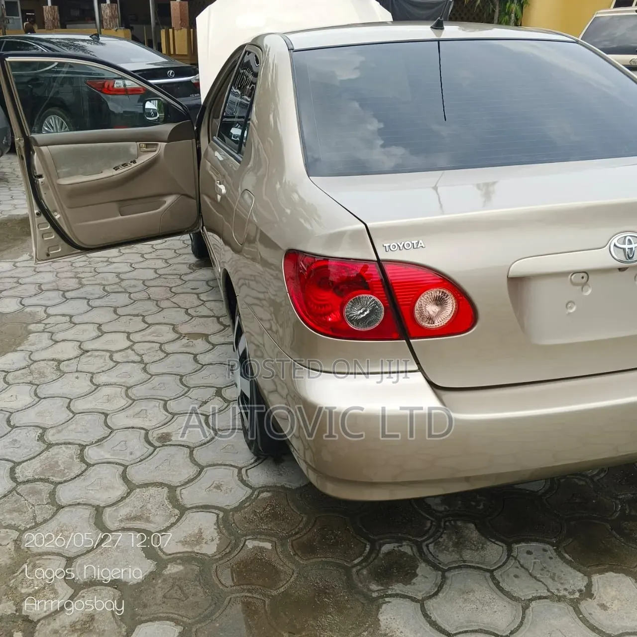 Toyota Corolla 2004 Gold