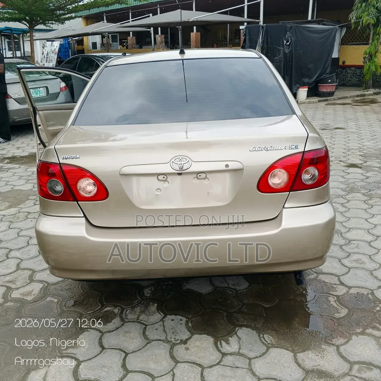 Toyota Corolla 2004 Gold