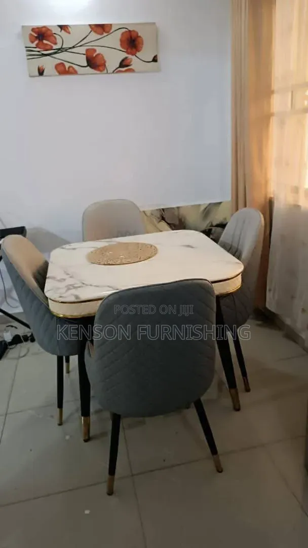 Quality Marble Dining Table With 4 Chair