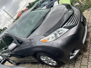 Toyota Sienna 2013 Gray
