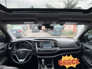 Toyota Highlander 2017 Red