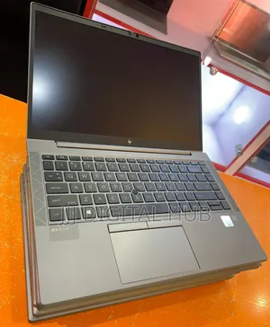 Laptop HP ZBook Firefly G8 32GB Intel Core i7 SSD 512GB