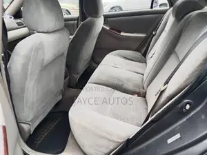 Toyota Corolla 2005 Gray