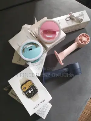 P0rtable Fans and Phone Lights for Tik-Tok and Other Videos.