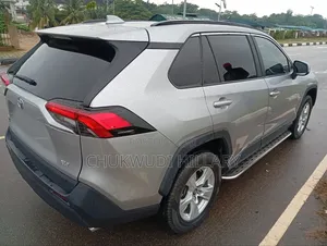Toyota RAV4 2019 Silver