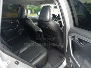 Toyota RAV4 2019 Silver