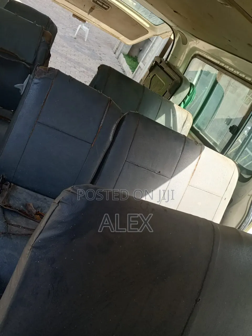 Toyota HiAce 2010 White