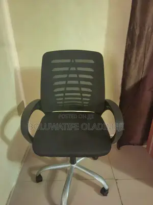 Executive Office Desk With Swivel Office Chair