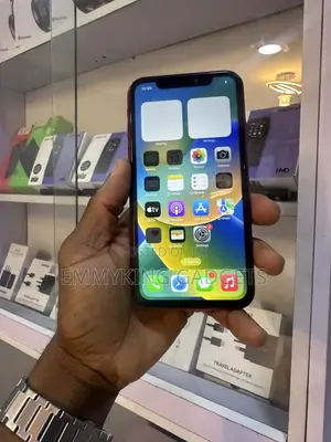 Apple iPhone XR 64 GB Red