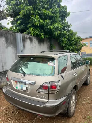 Lexus RX 2000 Gold