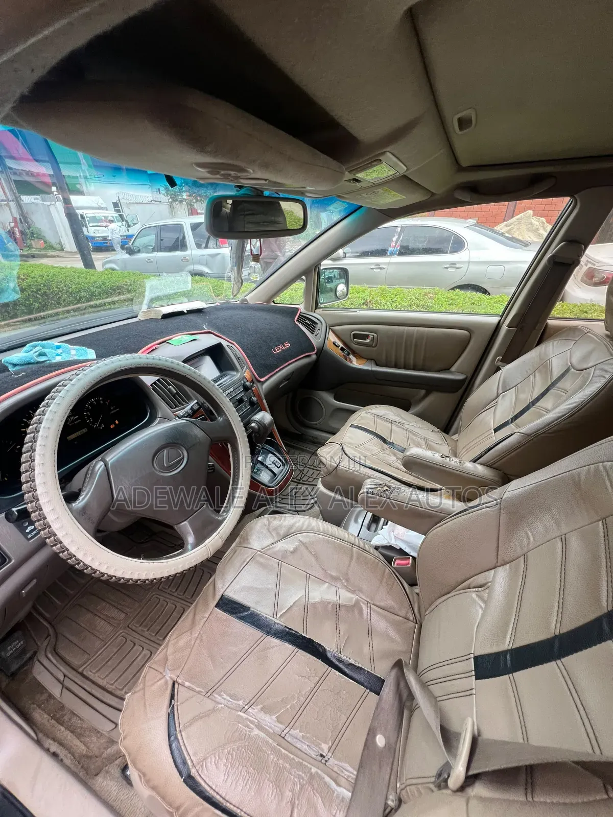Lexus RX 2000 Gold