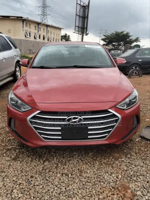 Hyundai Elantra Limited Sedan FWD (1.8L 4cyl 6A) 2016