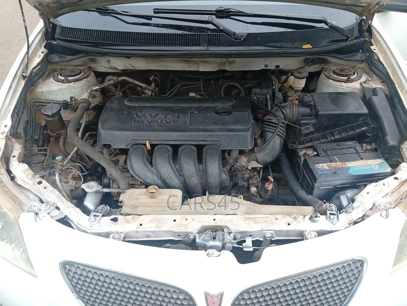 Pontiac Vibe 2006 White