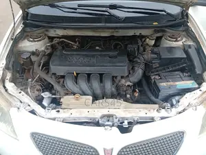 Pontiac Vibe 2006 White