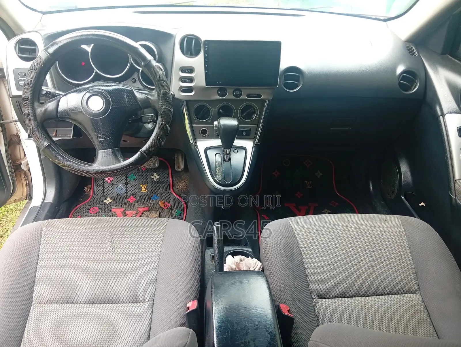 Pontiac Vibe 2006 White