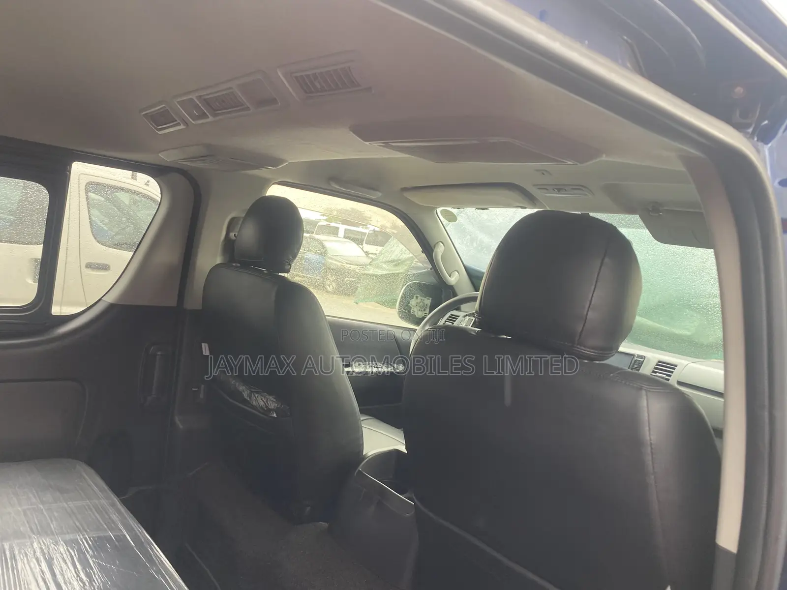 Toyota HiAce 2012 Blue