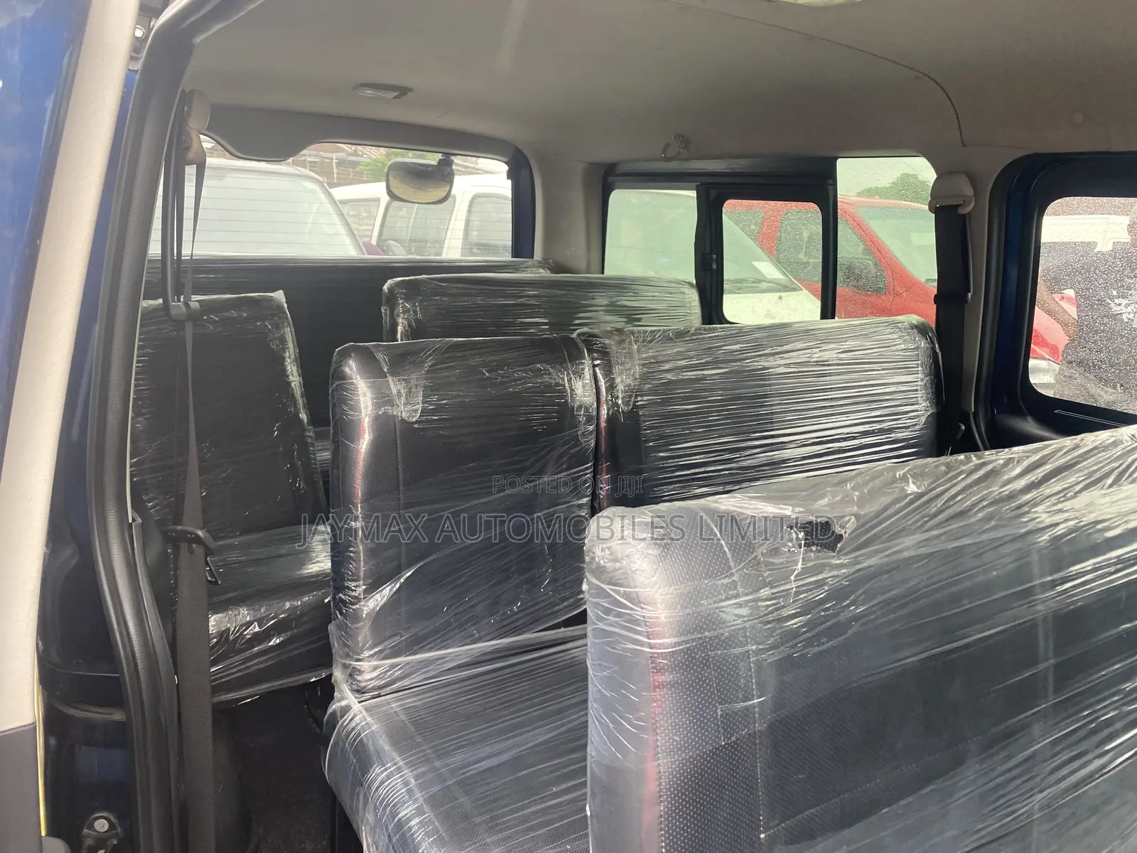 Toyota HiAce 2012 Blue