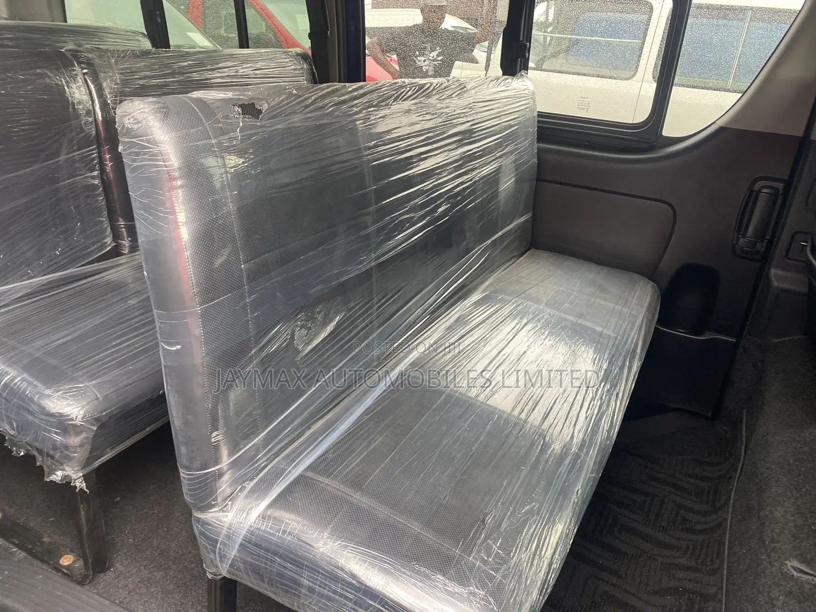 Toyota HiAce 2012 Blue