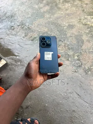 Infinix Hot 40i 128 GB Black