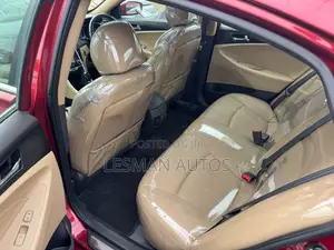 Hyundai Sonata 2011
