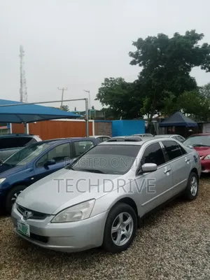 Honda Accord 2004 Silver
