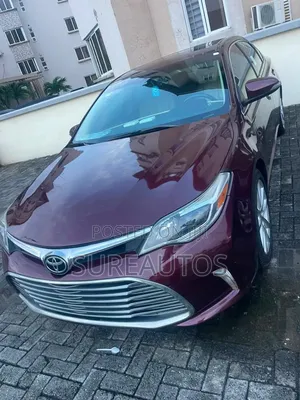 Toyota Avalon Limited Sedan FWD (3.5L 6cyl 6A) 2013 Burgundy