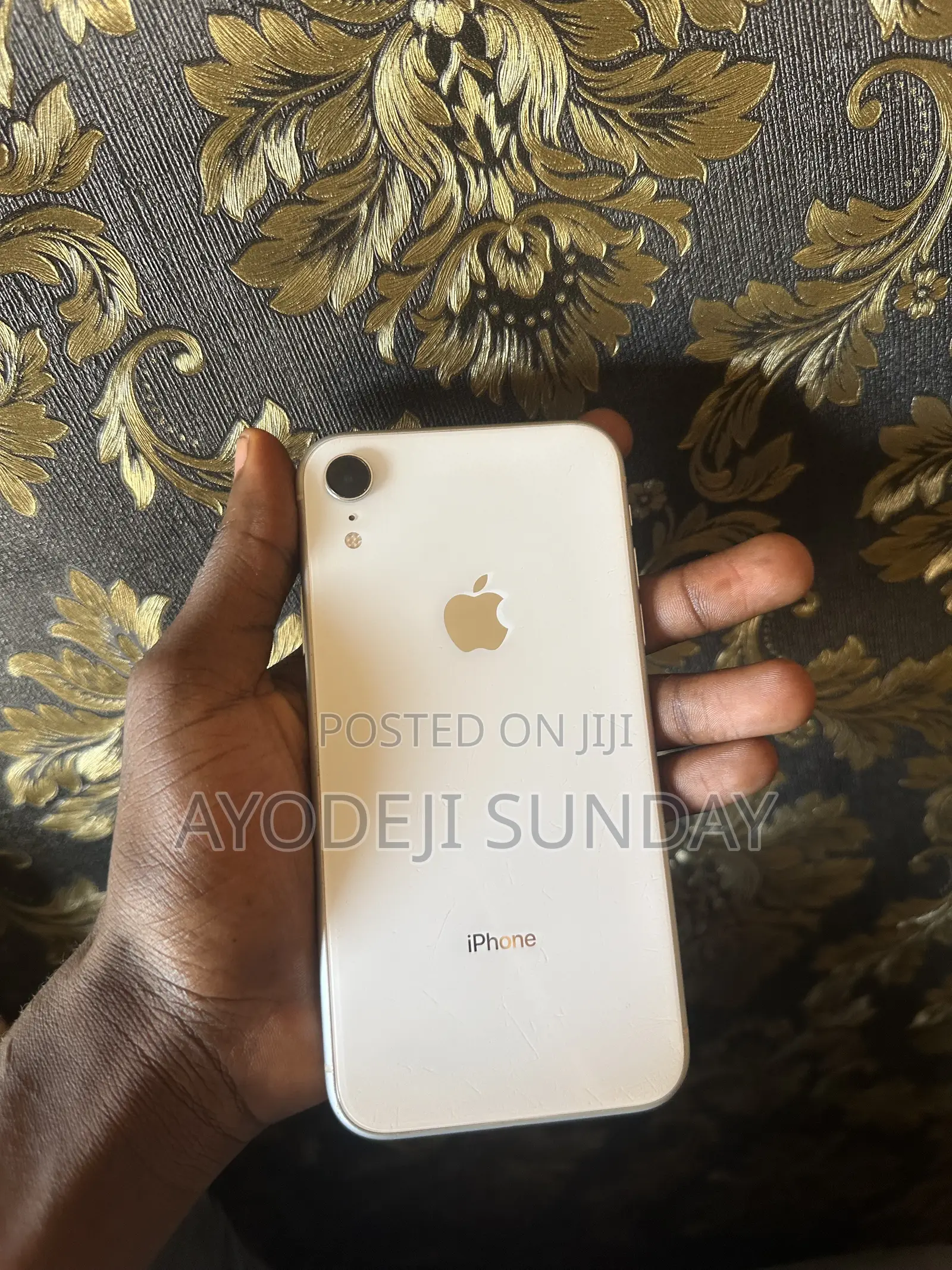Apple iPhone XR 64 GB White