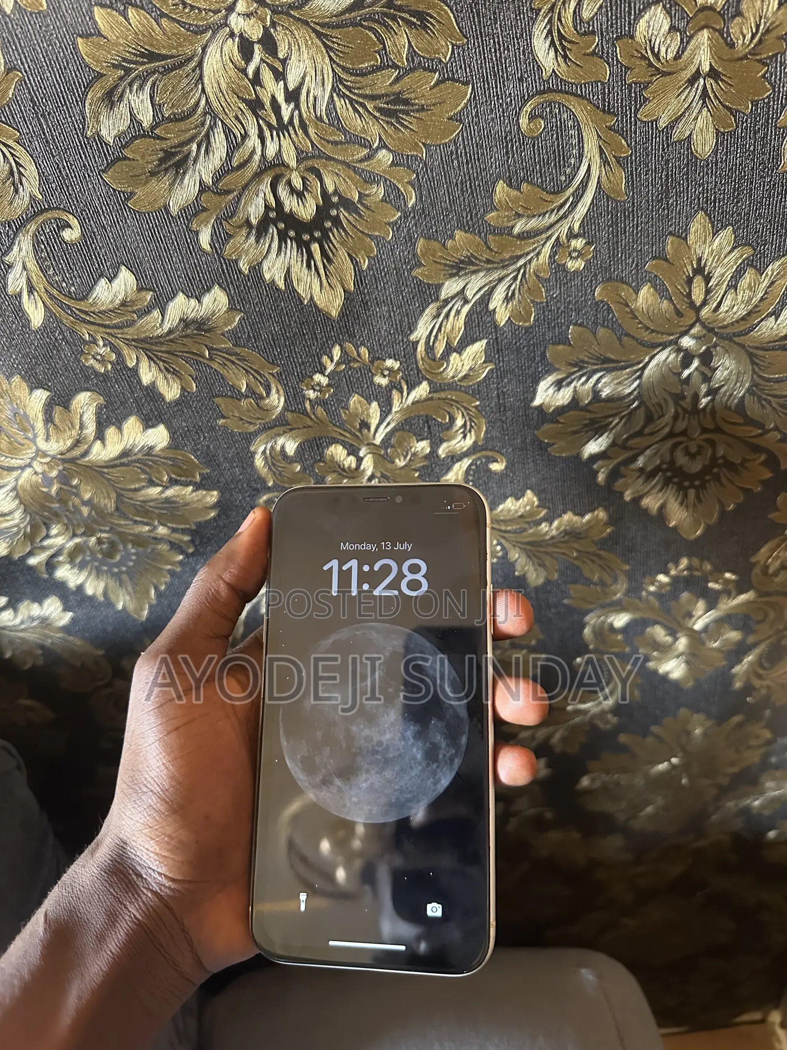 Apple iPhone XR 64 GB White