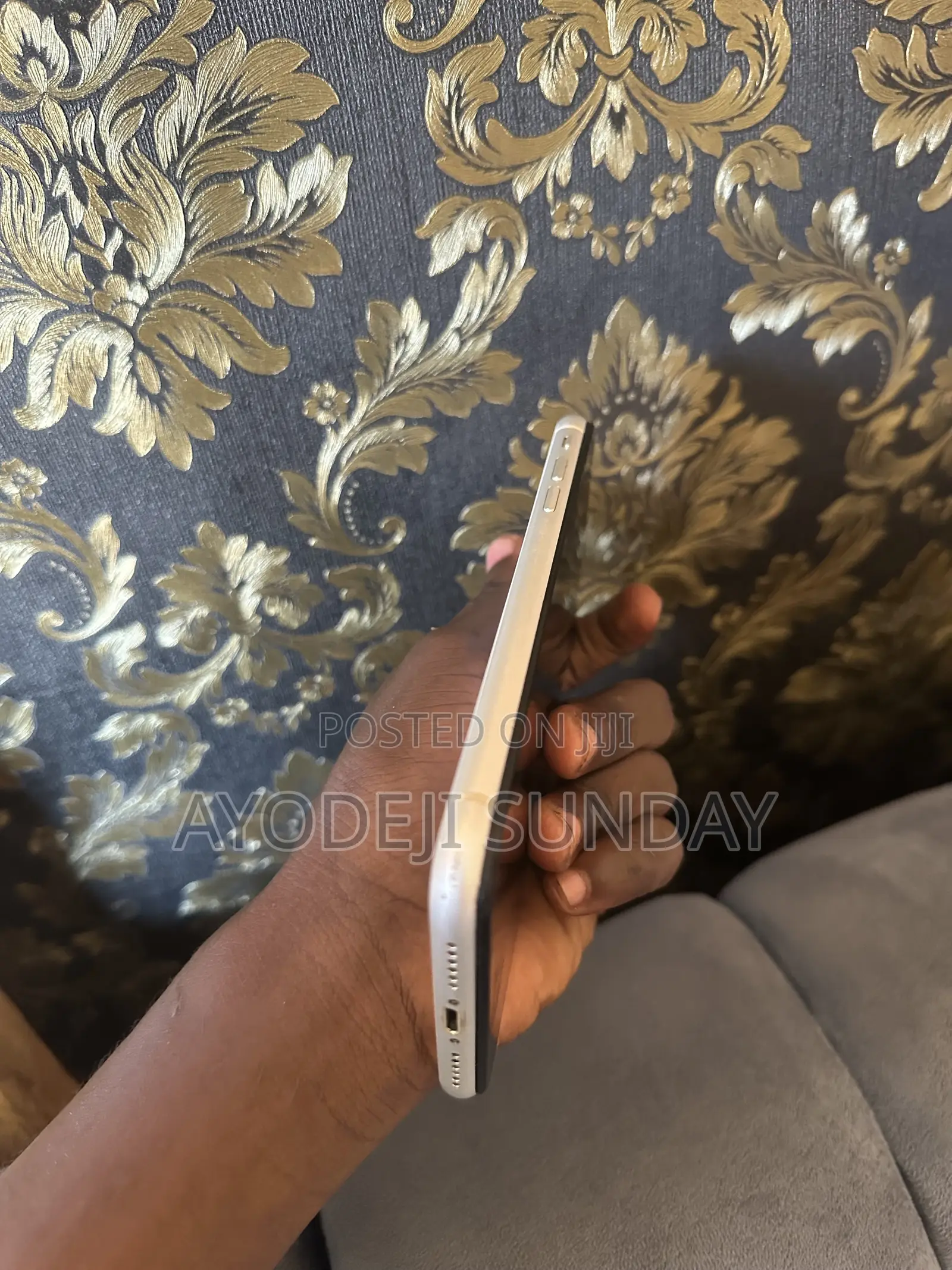 Apple iPhone XR 64 GB White