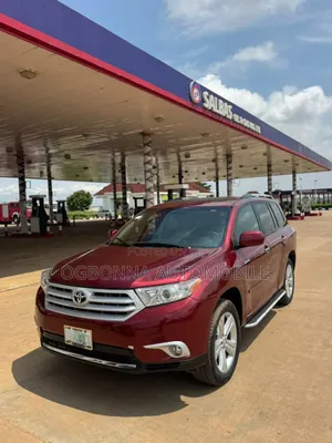 Toyota Highlander Limited 2010 Maroon