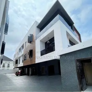 4bdrm Townhouse / Terrace in Lekki Phase 1 for rent