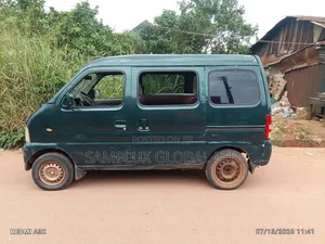 Suzuki APV Minibus 2012 Green
