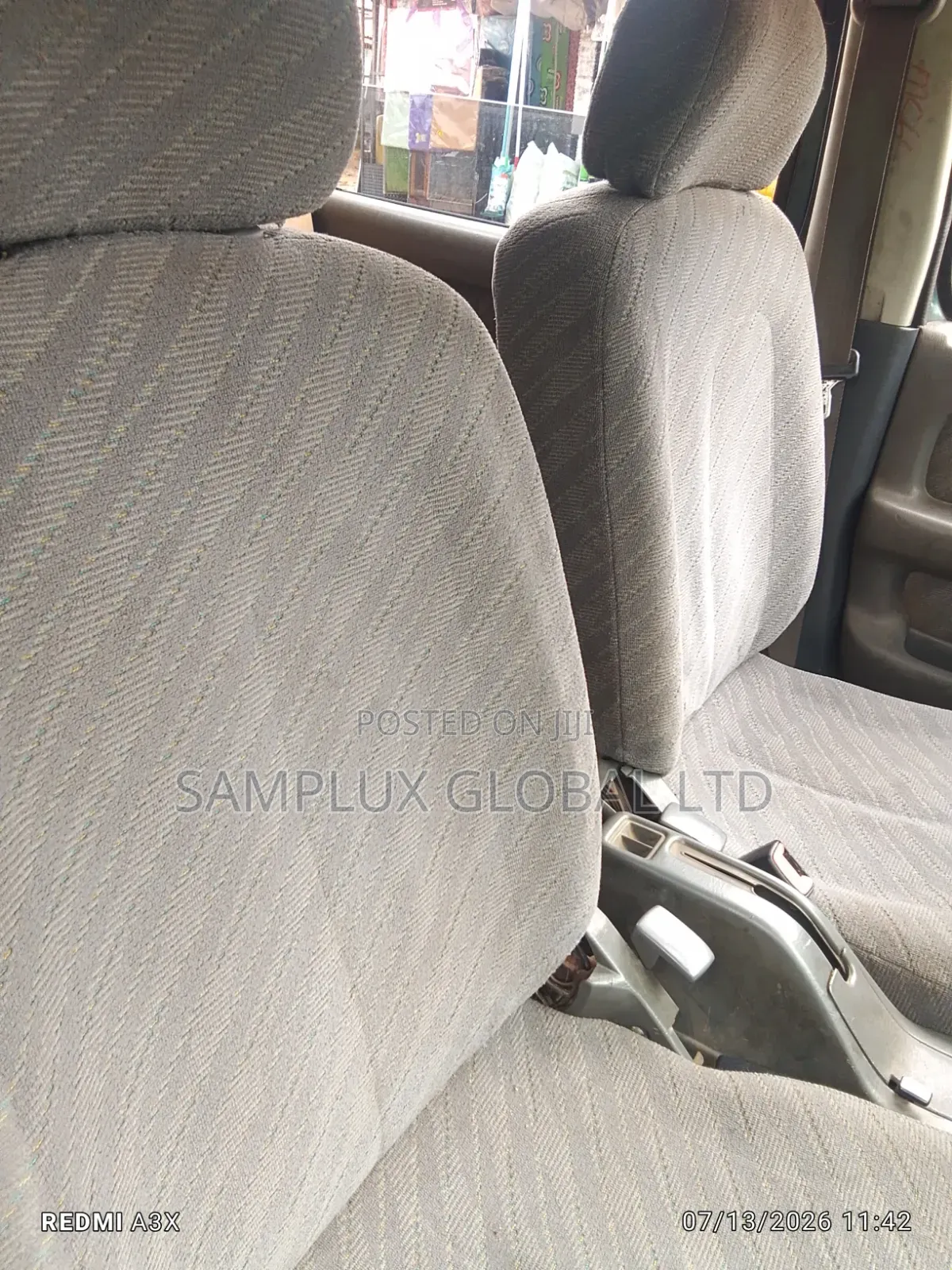 Suzuki APV Minibus 2012 Green